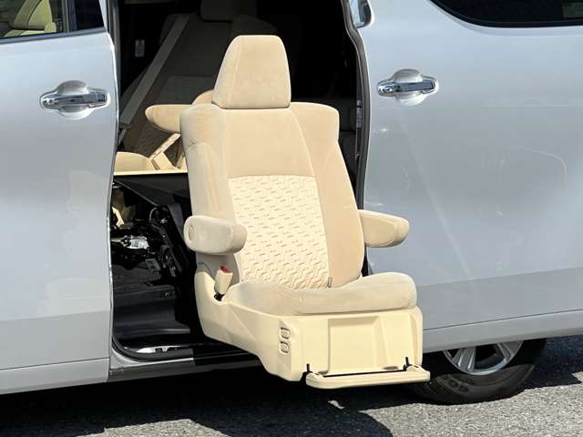 トヨタ ヴェルファイア ２．５ Ｘ サイドリフトアップシート装着車 H27年 (近畿) 99