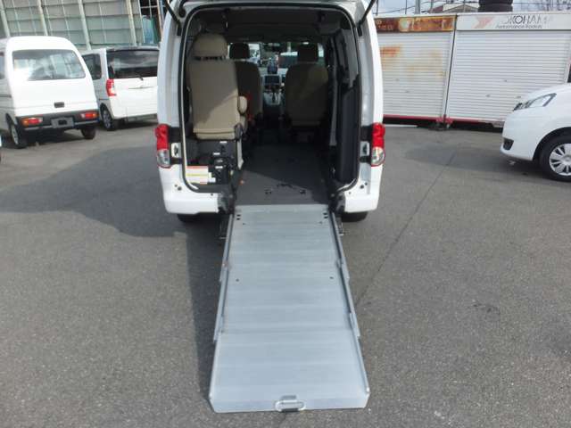 日産 ＮＶ２００バネットバン １．６ チェアキャブ 車イス２名仕様 H27年 (近畿) 99