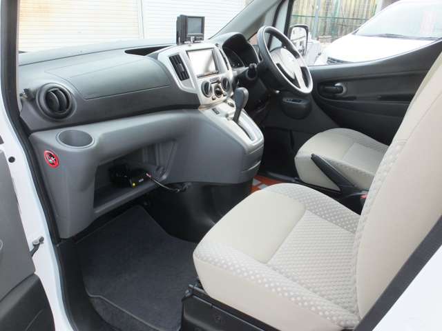 日産 ＮＶ２００バネットバン １．６ チェアキャブ 車イス２名仕様 H27年 (近畿) 99