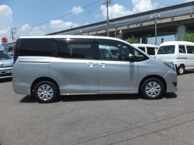 トヨタ ノア ２．０ Ｘ ウェルキャブ スロープタイプＩ 車イス２脚仕様車 R3年 (近畿) 99