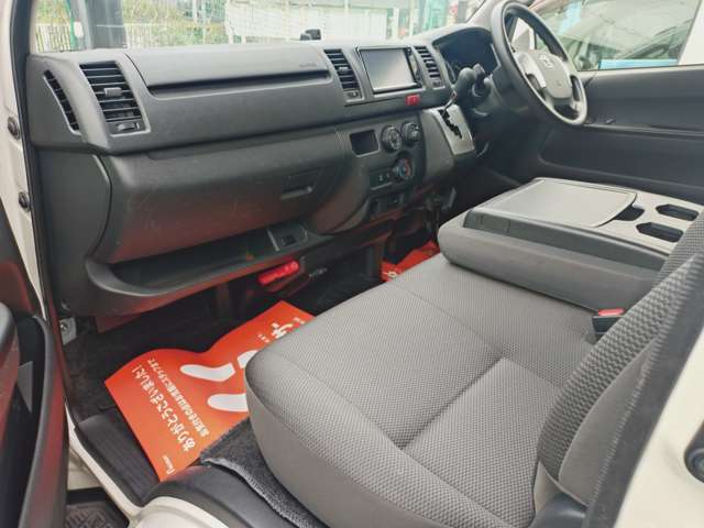 トヨタ レジアスエースバン ２．０ ウェルキャブ Ｂタイプ ロング R2年 (近畿) 99