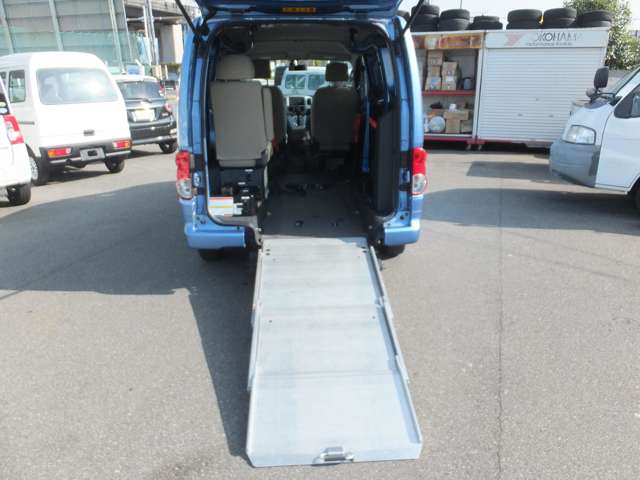 日産 ＮＶ２００バネットバン １．６ チェアキャブ 車イス２名仕様 H29年 (近畿) 99