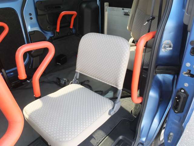 日産 ＮＶ２００バネットバン １．６ チェアキャブ 車イス２名仕様 H29年 (近畿) 99
