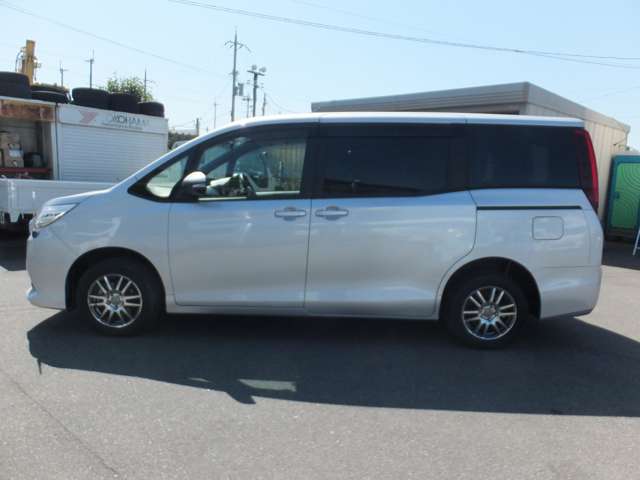 トヨタ ノア ２．０ Ｘ ウェルキャブ スロープタイプＩ 車イス２脚仕様車 H28年 (近畿) 99