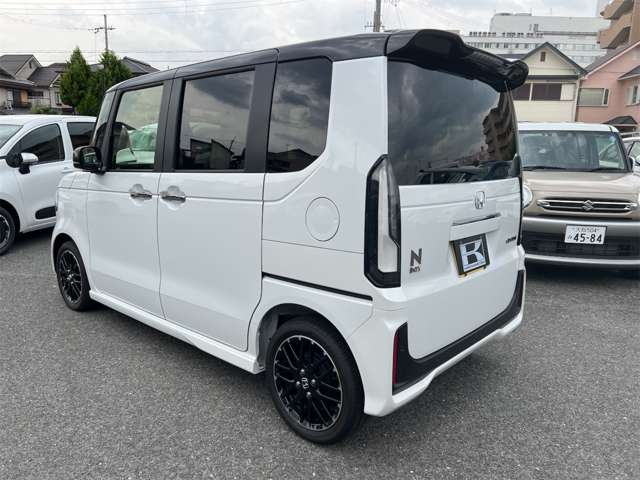 ホンダ Ｎ　ＢＯＸ カスタム ６６０ ターボ コーディネートスタイル ２トーン R7年 (近畿) 99