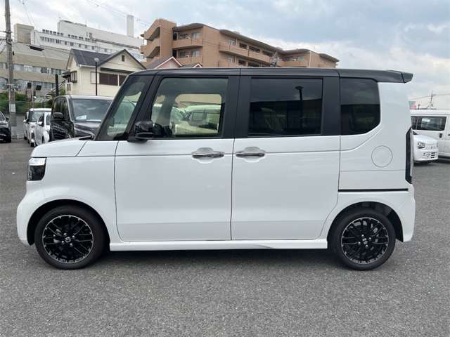 ホンダ Ｎ　ＢＯＸ カスタム ６６０ ターボ コーディネートスタイル ２トーン R7年 (近畿) 99