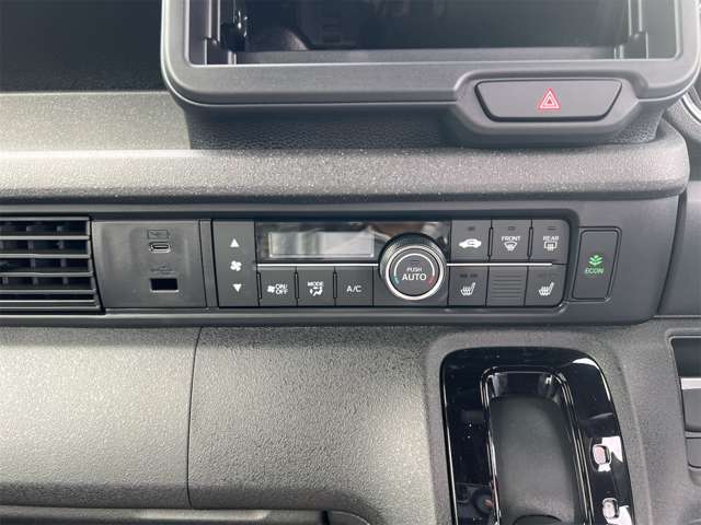 ホンダ Ｎ　ＢＯＸ カスタム ６６０ ターボ コーディネートスタイル ２トーン R7年 (近畿) 99