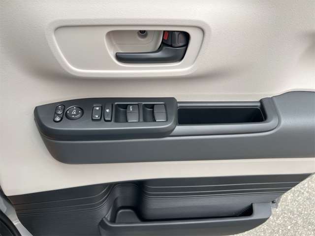 ホンダ Ｎ　ＢＯＸ ６６０ R8年 (近畿) 99