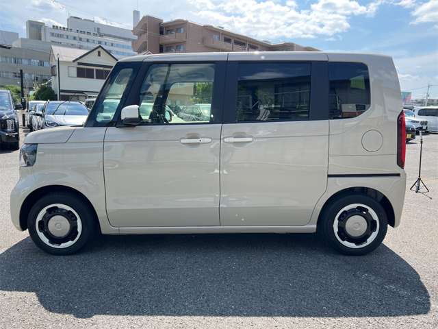 ホンダ Ｎ　ＢＯＸ ６６０ ファッションスタイル モノトーン R7年 (近畿) 99