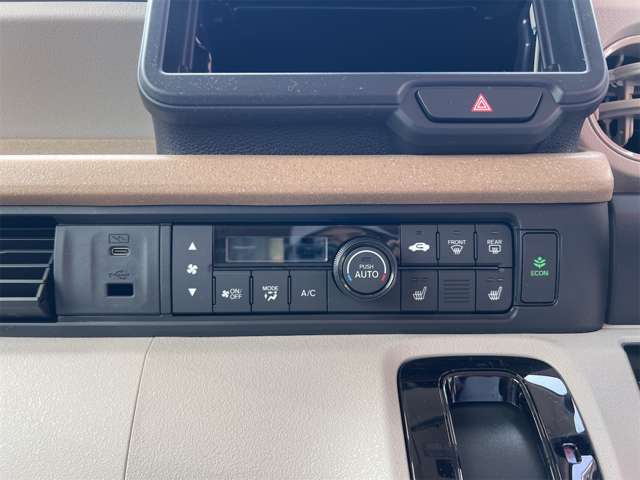 ホンダ Ｎ　ＢＯＸ ６６０ ファッションスタイル モノトーン R8年 (近畿) 99
