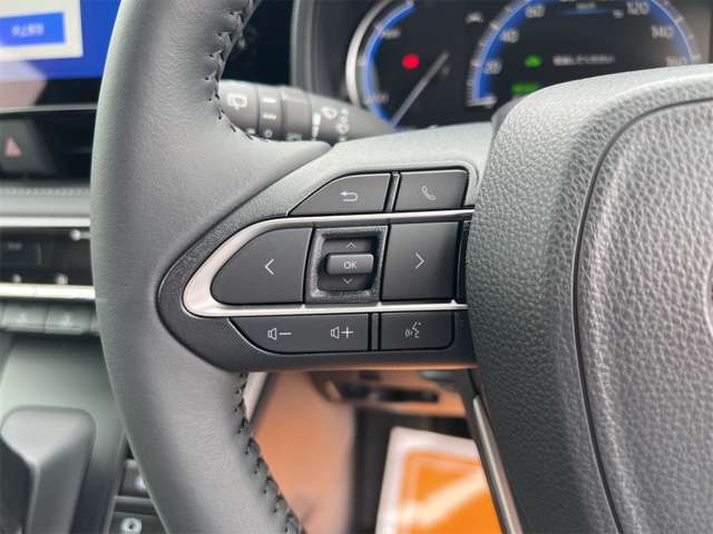 トヨタ ノア １．８ ハイブリッド Ｓ－Ｚ R8年 (近畿) 99