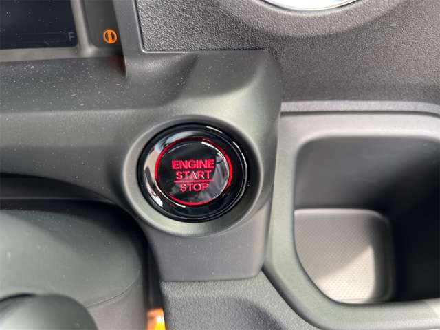 ホンダ Ｎ　ＢＯＸ カスタム ６６０ コーディネートスタイル ２トーン R8年 (近畿) 99