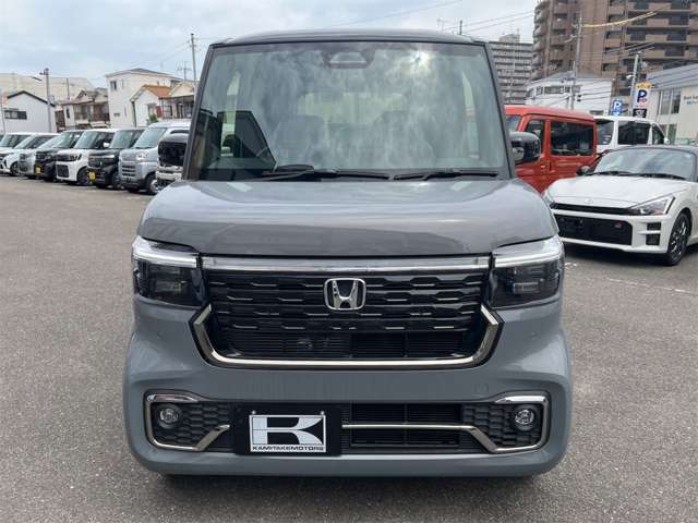 ホンダ Ｎ　ＢＯＸ カスタム ６６０ コーディネートスタイル ２トーン R8年 (近畿) 99