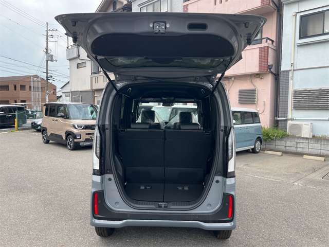 ホンダ Ｎ　ＢＯＸ カスタム ６６０ コーディネートスタイル ２トーン R8年 (近畿) 99
