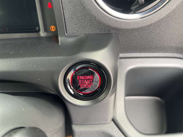 ホンダ Ｎ　ＢＯＸ カスタム ６６０ コーディネートスタイル ２トーン R8年 (近畿) 99