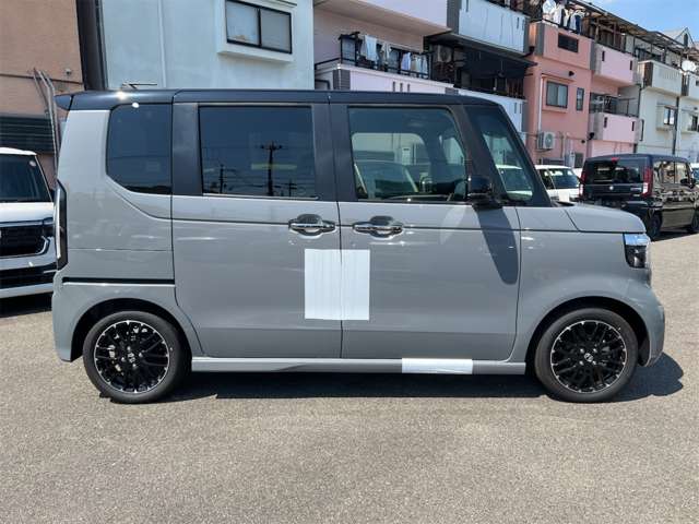 ホンダ Ｎ　ＢＯＸ カスタム ６６０ ターボ コーディネートスタイル ２トーン R8年 (近畿) 99