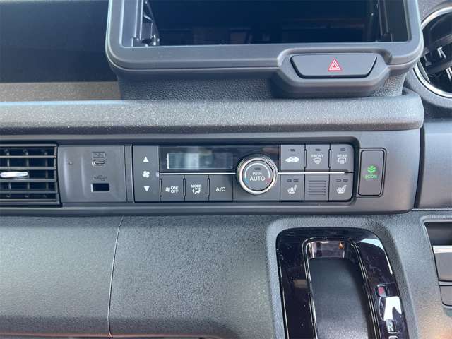ホンダ Ｎ　ＢＯＸ カスタム ６６０ ターボ コーディネートスタイル ２トーン R8年 (近畿) 99