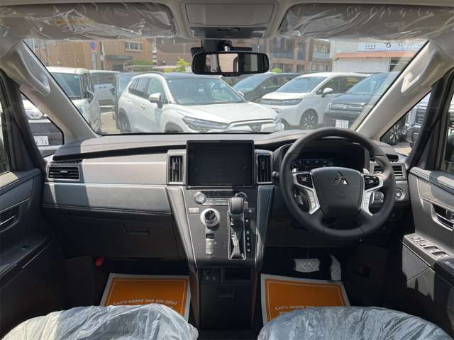三菱 デリカ　Ｄ：５ ２．２ Ｐ ディーゼルターボ ４ＷＤ R8年 (近畿) 99