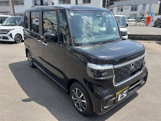 ホンダ Ｎ　ＢＯＸ カスタム ６６０ R7年 (近畿) 99