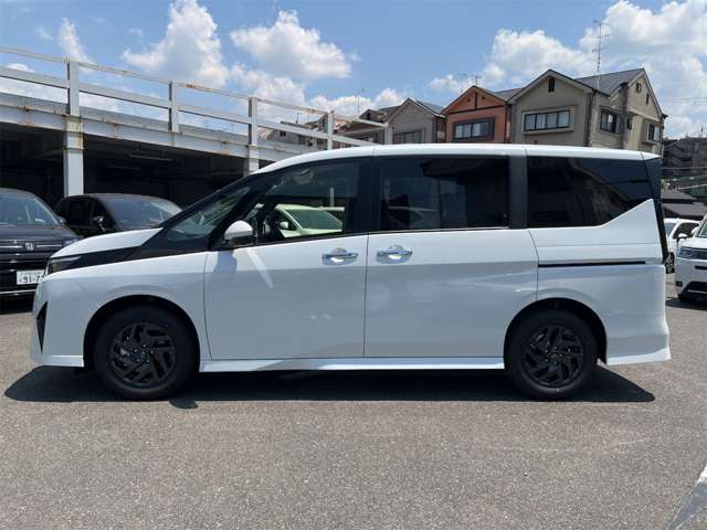 日産 セレナ ２．０ ハイウェイスターＶ R8年 (近畿) 99
