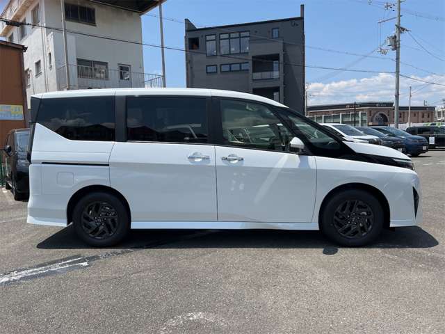 日産 セレナ ２．０ ハイウェイスターＶ R8年 (近畿) 99
