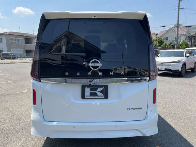 日産 セレナ １．４ Ｅ－ＰＯＷＥＲ ハイウェイスターＶ R8年 (近畿) 99