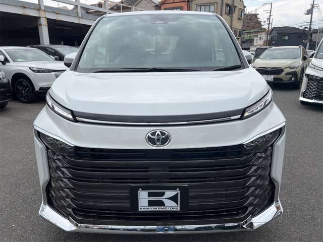 トヨタ ヴォクシー １．８ ハイブリッド Ｓ－Ｚ R8年 (近畿) 99
