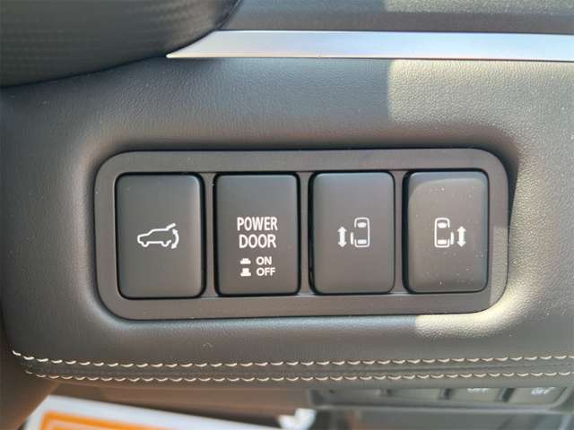 三菱 デリカ　Ｄ：５ ２．２ Ｐ ディーゼルターボ ４ＷＤ R8年 (近畿) 99