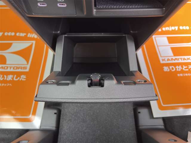 三菱 デリカ　Ｄ：５ ２．２ Ｐ ディーゼルターボ ４ＷＤ R8年 (近畿) 99