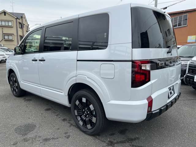 三菱 デリカ　Ｄ：５ ２．２ Ｐ ディーゼルターボ ４ＷＤ R8年 (近畿) 99