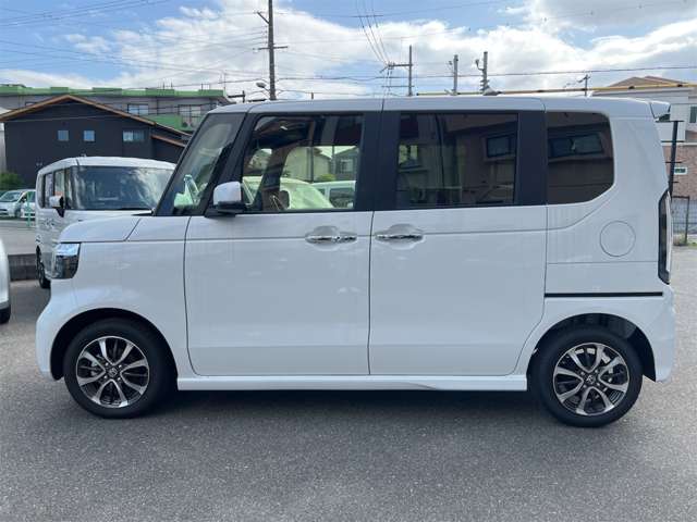 ホンダ Ｎ　ＢＯＸ カスタム ６６０ R7年 (近畿) 99