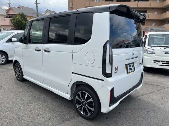 ホンダ Ｎ　ＢＯＸ カスタム ６６０ コーディネートスタイル ２トーン R7年 (近畿) 99