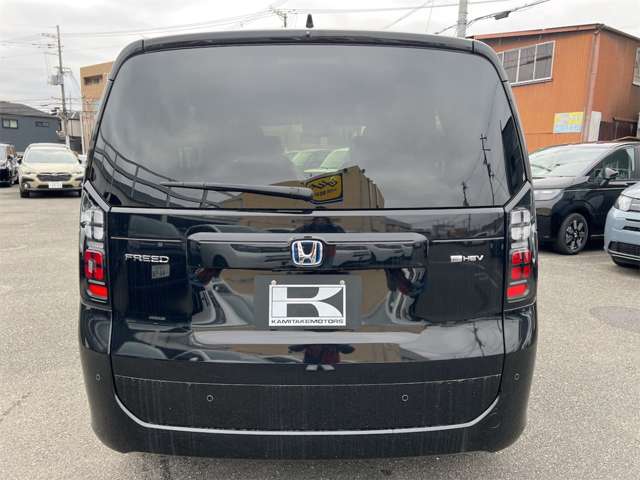 ホンダ フリード　ハイブリッド １．５ Ｅ：ＨＥＶ エアー ＥＸ R7年 (近畿) 99
