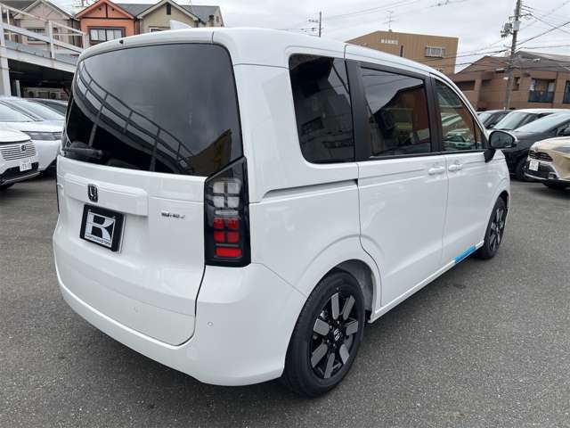 ホンダ フリード　ハイブリッド １．５ Ｅ：ＨＥＶ エアー ＥＸ R8年 (近畿) 99