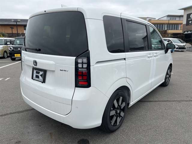 ホンダ フリード　ハイブリッド １．５ Ｅ：ＨＥＶ エアー ＥＸ R7年 (近畿) 99