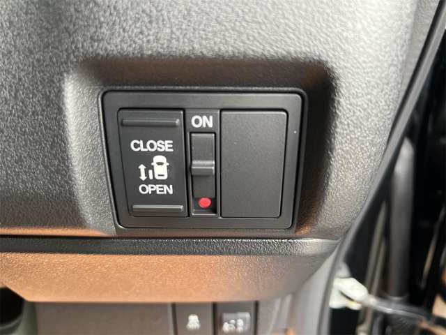 ホンダ Ｎ　ＢＯＸ カスタム ６６０ R7年 (近畿) 99