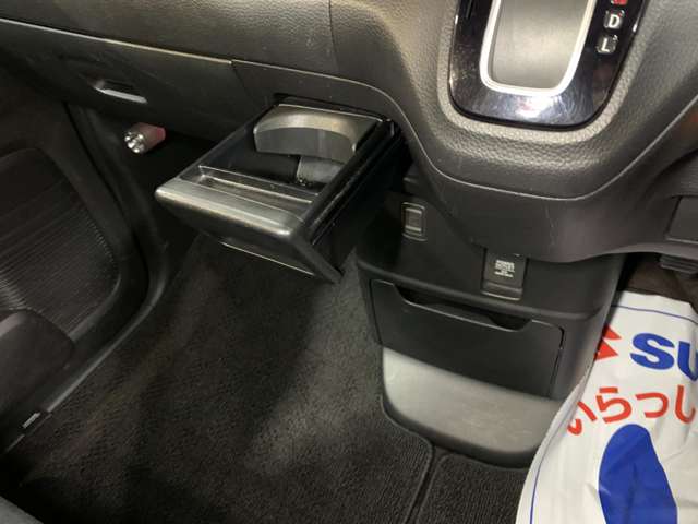 ホンダ Ｎ　ＢＯＸ カスタム ６６０ Ｇ Ｌ ホンダセンシング H29年 (近畿) 99
