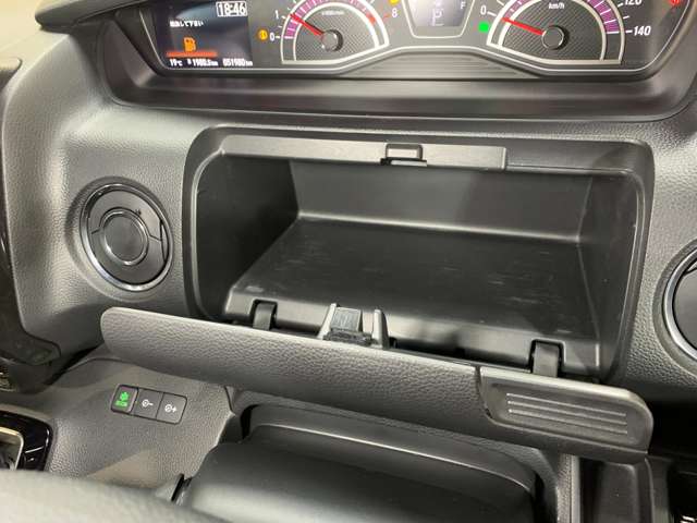 ホンダ Ｎ　ＢＯＸ カスタム ６６０ Ｇ Ｌ ホンダセンシング H29年 (近畿) 99