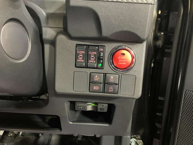 トヨタ ピクシス　メガ ６６０ Ｇターボ ＳＡＩＩＩ R1年 (近畿) 99