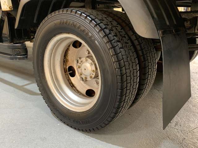 日野自動車 デュトロ ４．０ セミロング 高床 ディーゼルターボ H27年 (近畿) 99