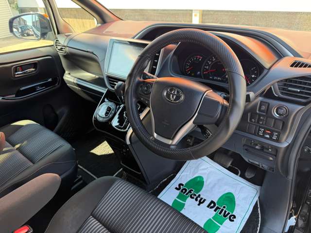 トヨタ ヴォクシー ２．０ ＺＳ H30年 (中国) 99