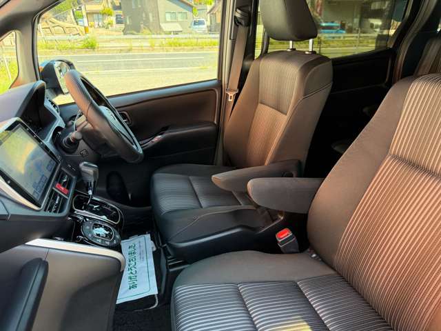 トヨタ ヴォクシー ２．０ ＺＳ H30年 (中国) 99