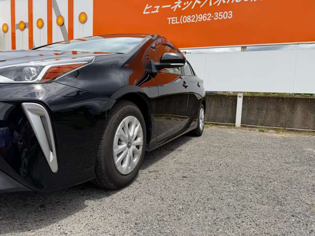 トヨタ プリウス １．８ Ｓ セーフティ プラスＩＩ R2年 (中国) 99