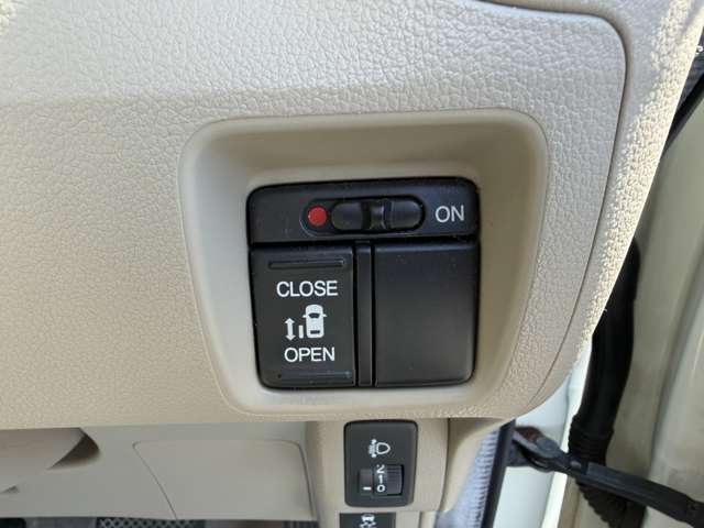 ホンダ Ｎ　ＢＯＸ ６６０ Ｇ Ｌパッケージ H25年 (中国) 99