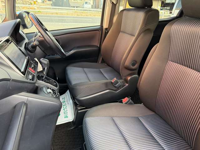 トヨタ ヴォクシー ２．０ ＺＳ 煌 H27年 (中国) 99