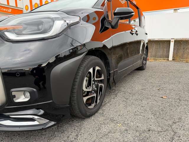 トヨタ シエンタ　ハイブリッド ハイブリッド １．５ Ｚ R4年 (中国) 99