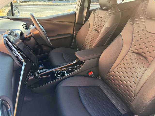 トヨタ プリウスＰＨＶ １．８ Ｓ ナビパッケージ セーフティ プラス H30年 (中国) 99