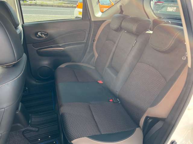 日産 ノート １．２ Ｅ－ＰＯＷＥＲ メダリスト H29年 (中国) 99