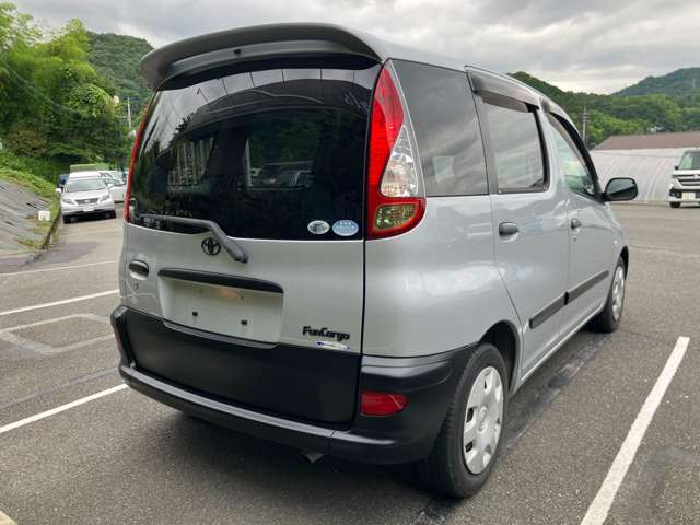 トヨタ ファンカーゴ １．３ Ｘ H17年 (中国) 99