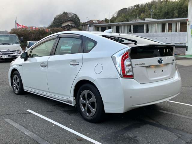 トヨタ プリウス １．８ Ｓ マイコーデ H25年 (中国) 99